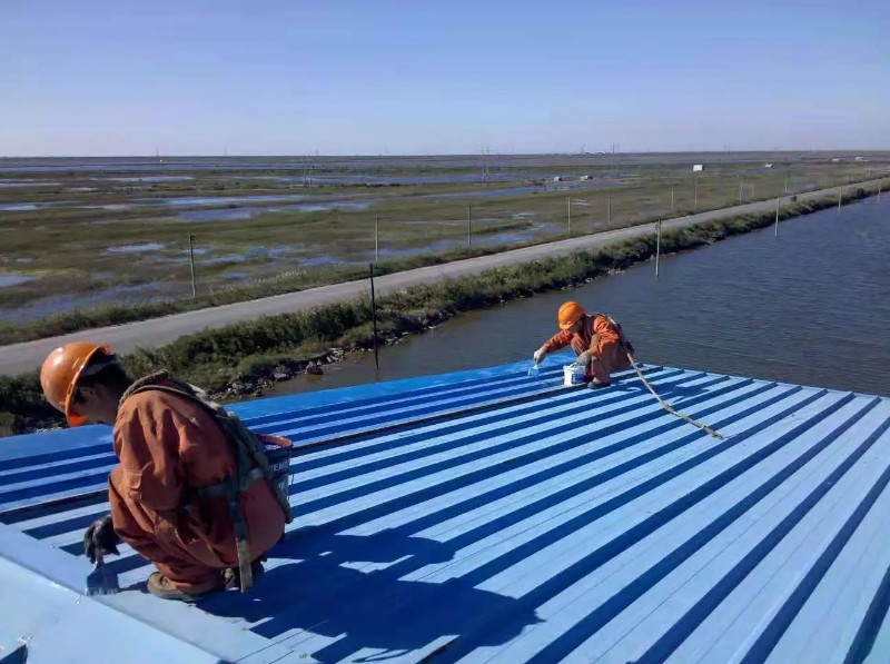 商城钢结构屋面漏水原因